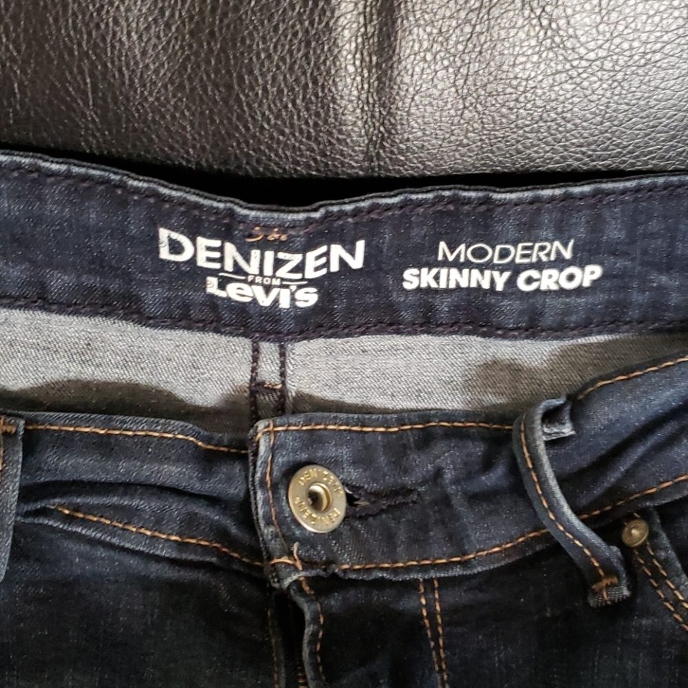 Jeans - Picture 3 of 4